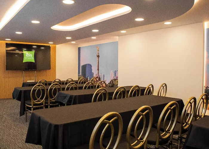 Hotel Ibis Styles Reforma 3*